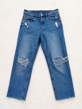 H&M DIVIDED DISTRESSED STRAIGHT LEG JEANS WOMENS SIZE 2 LIGHT WASH RAW HEM GRUNG